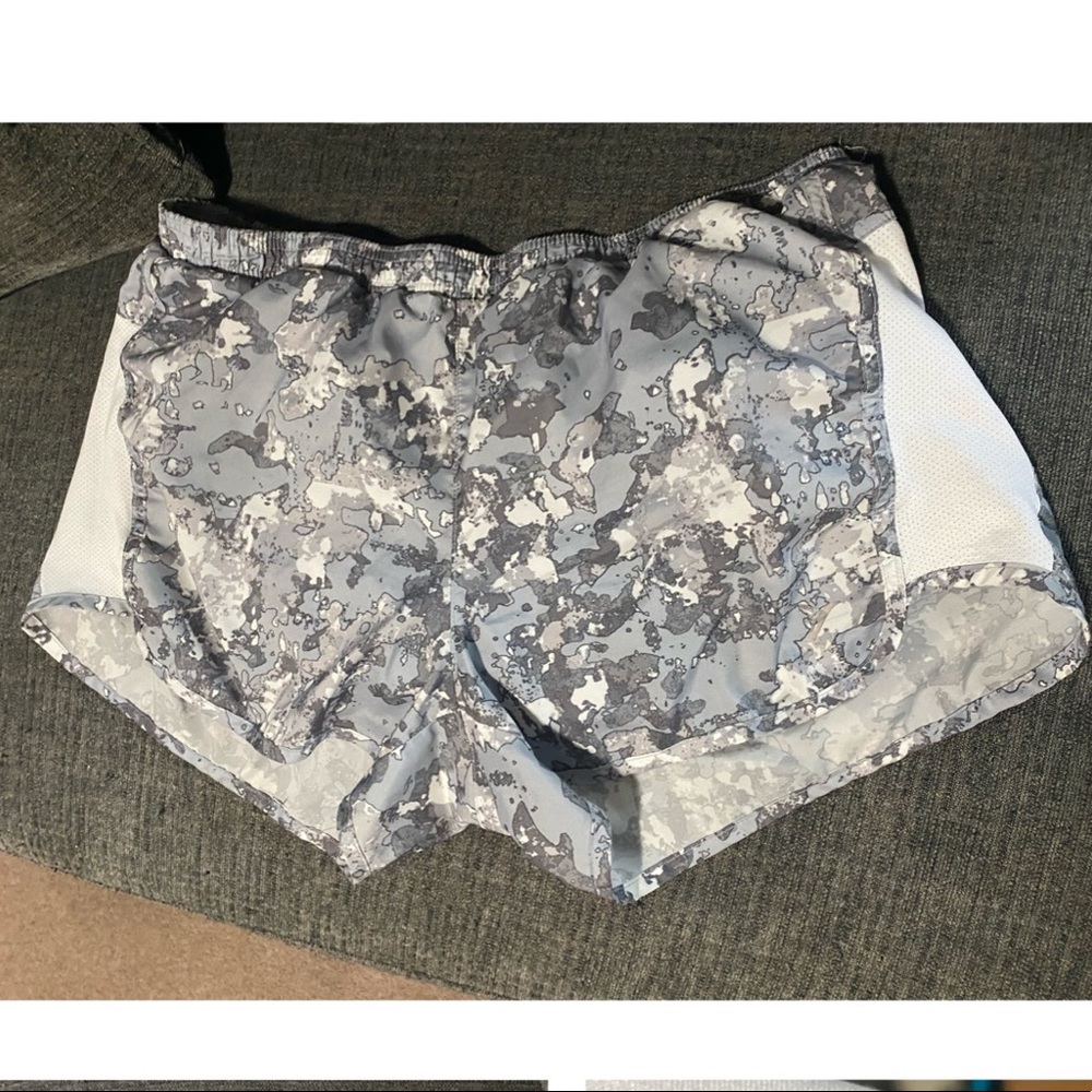 Old navy active shorts